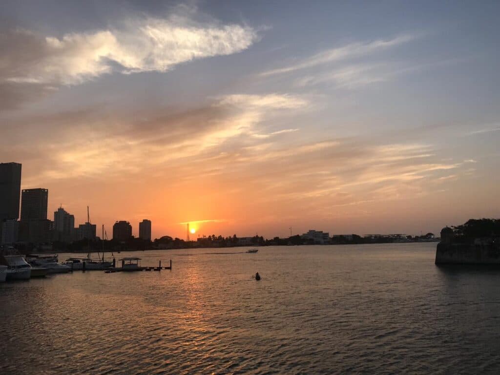 Sunset by the Bay university trek activity in Cartagena